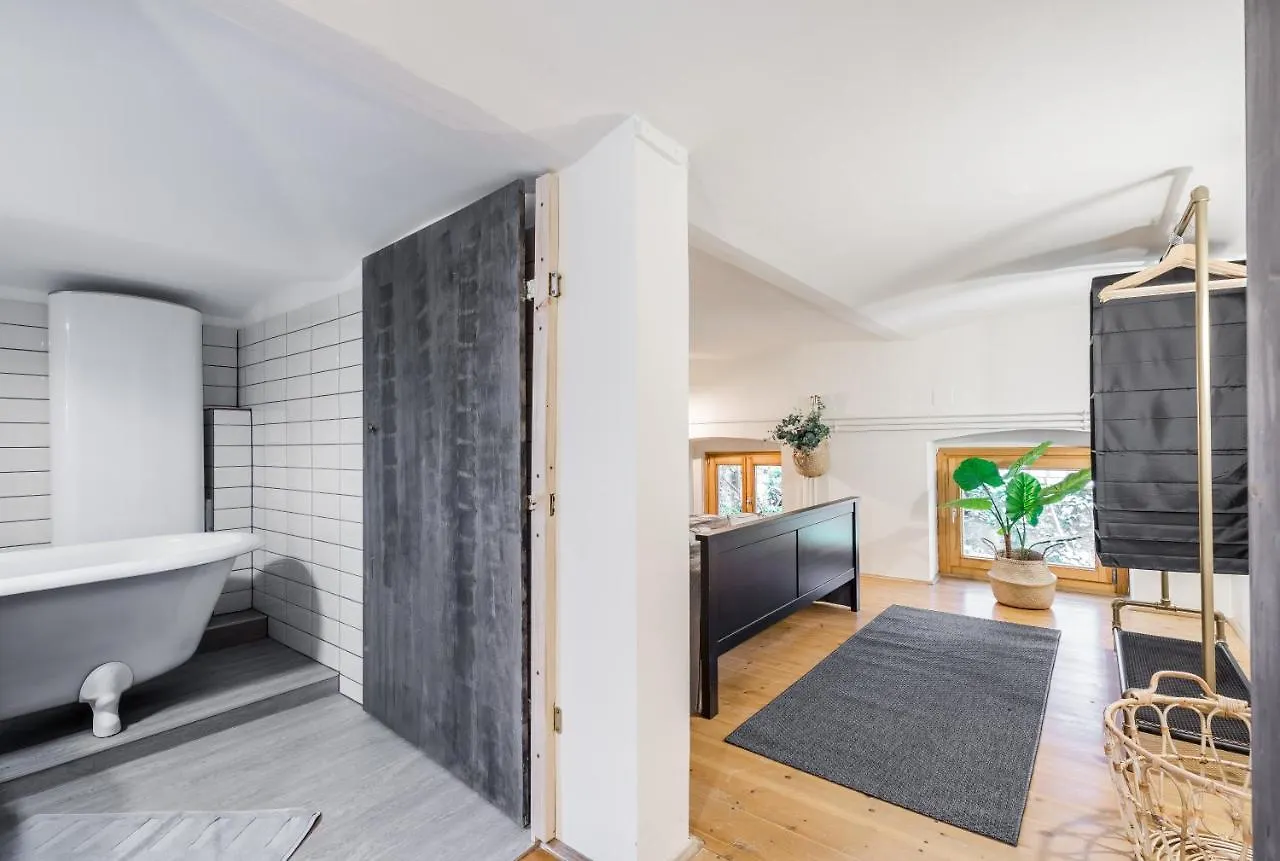 Kaz8 9 Apartment Budapest